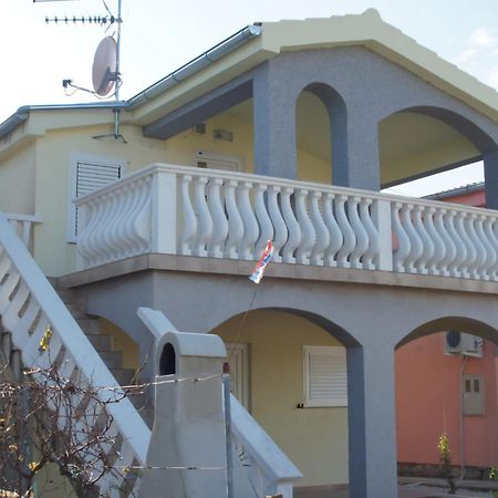 Pahert Beach Apartment Vir Buitenkant foto