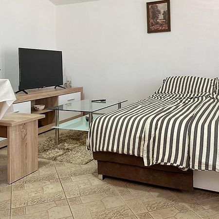 Pahert Beach Apartment Vir Buitenkant foto