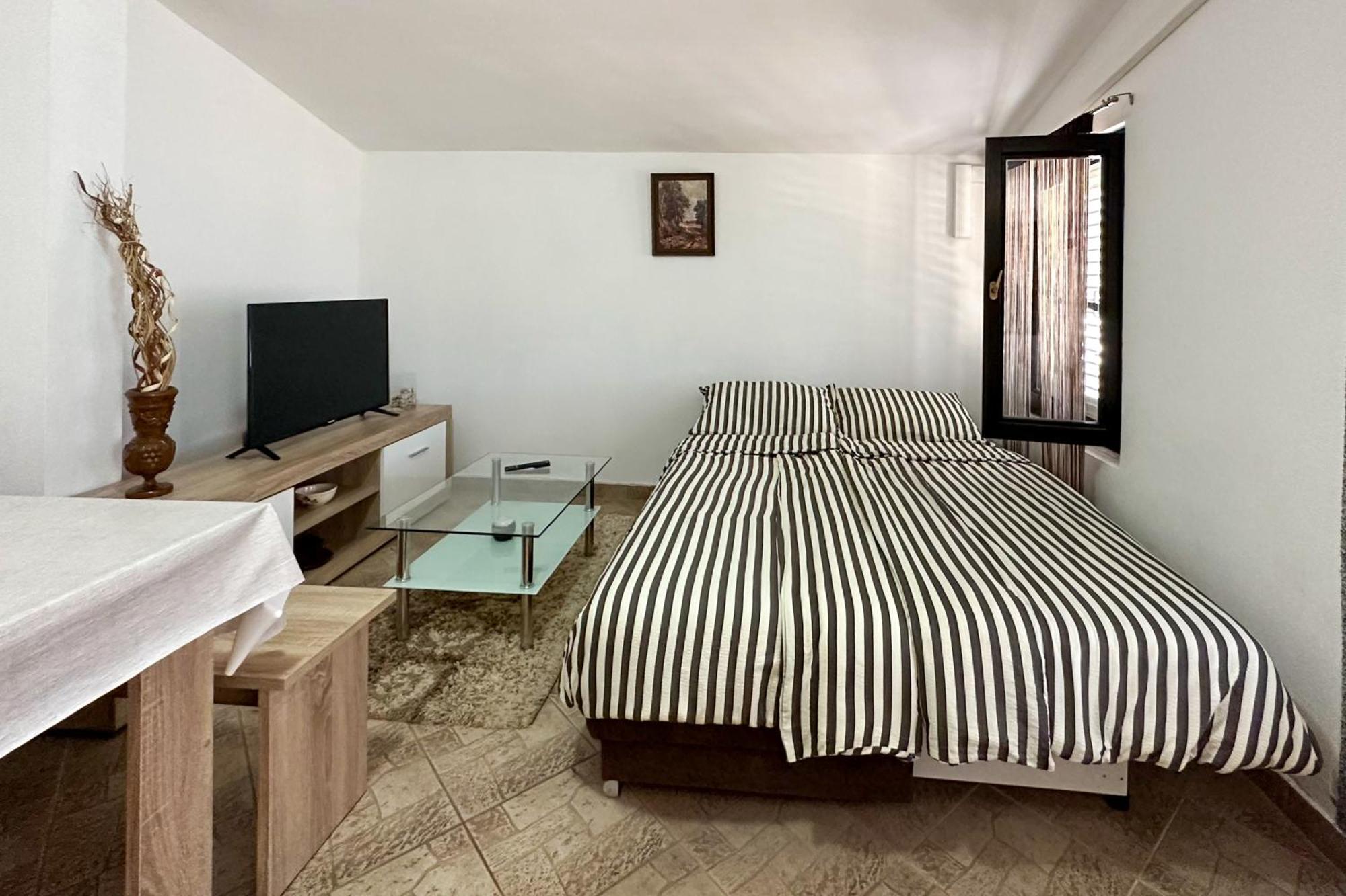 Pahert Beach Apartment Vir Buitenkant foto