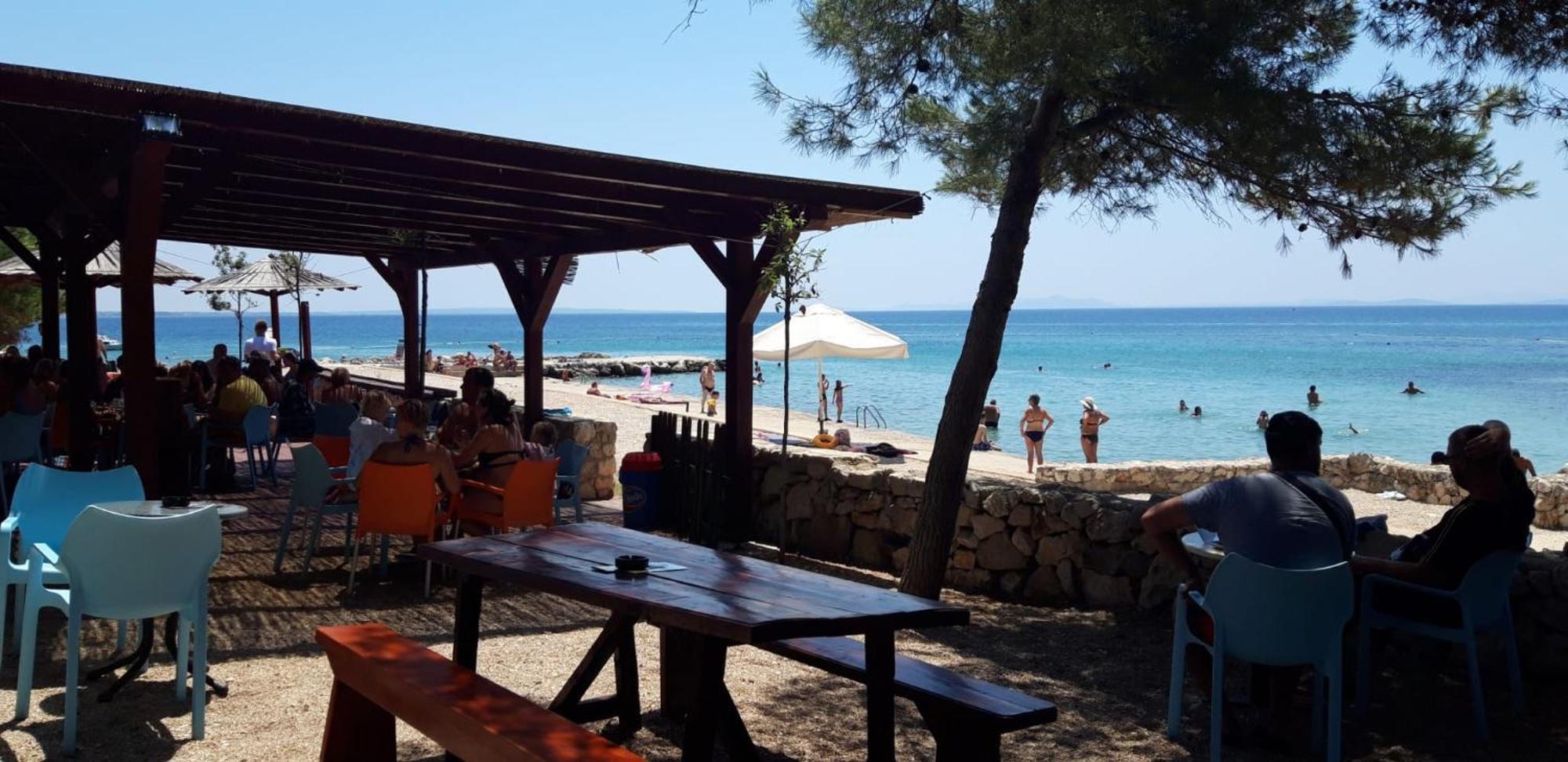 Pahert Beach Apartment Vir Buitenkant foto