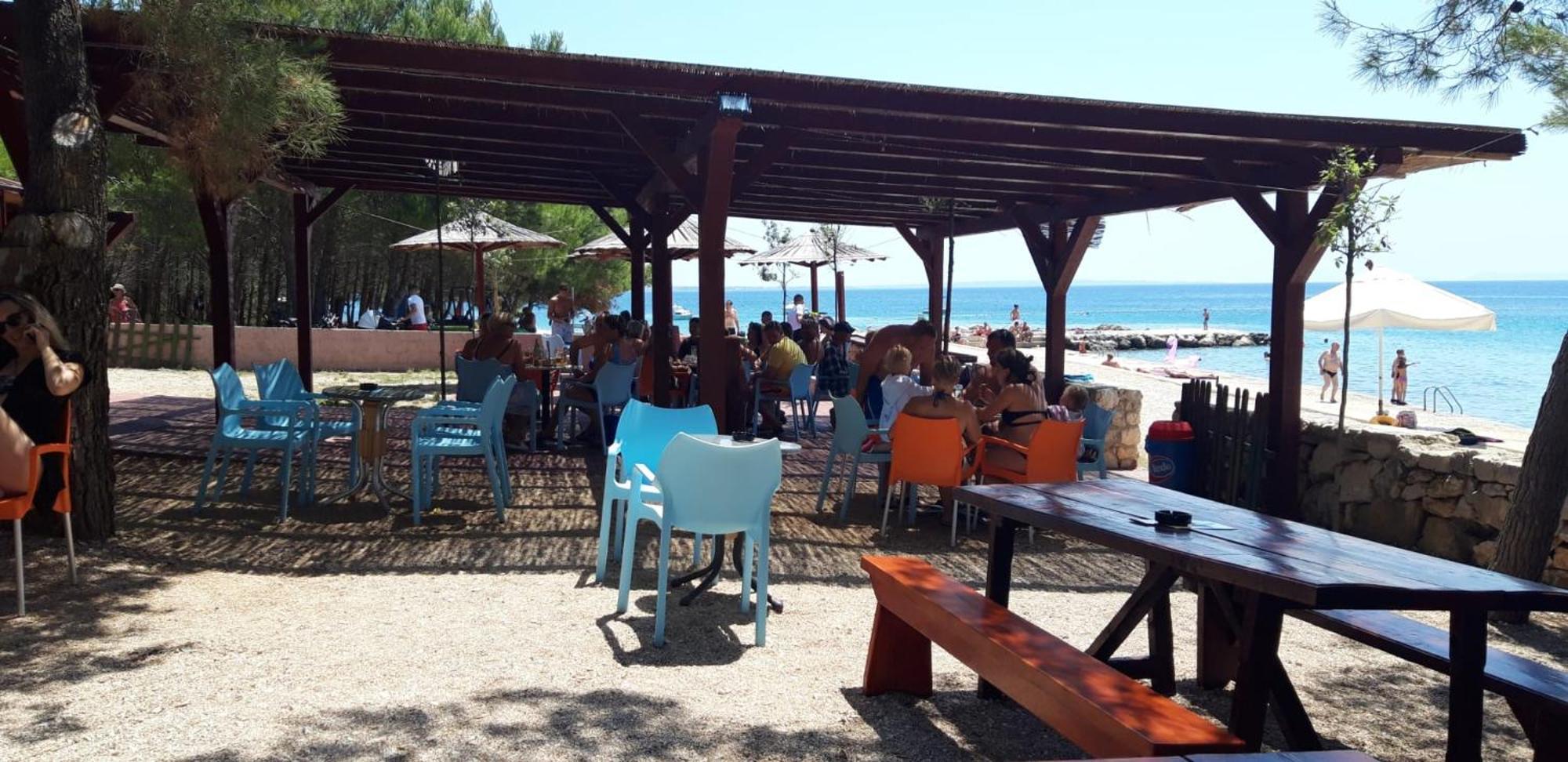 Pahert Beach Apartment Vir Buitenkant foto